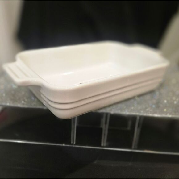 Le Creuset 18cm Rectangular Ceramic Baking Dish- White - Picture 3 of 8